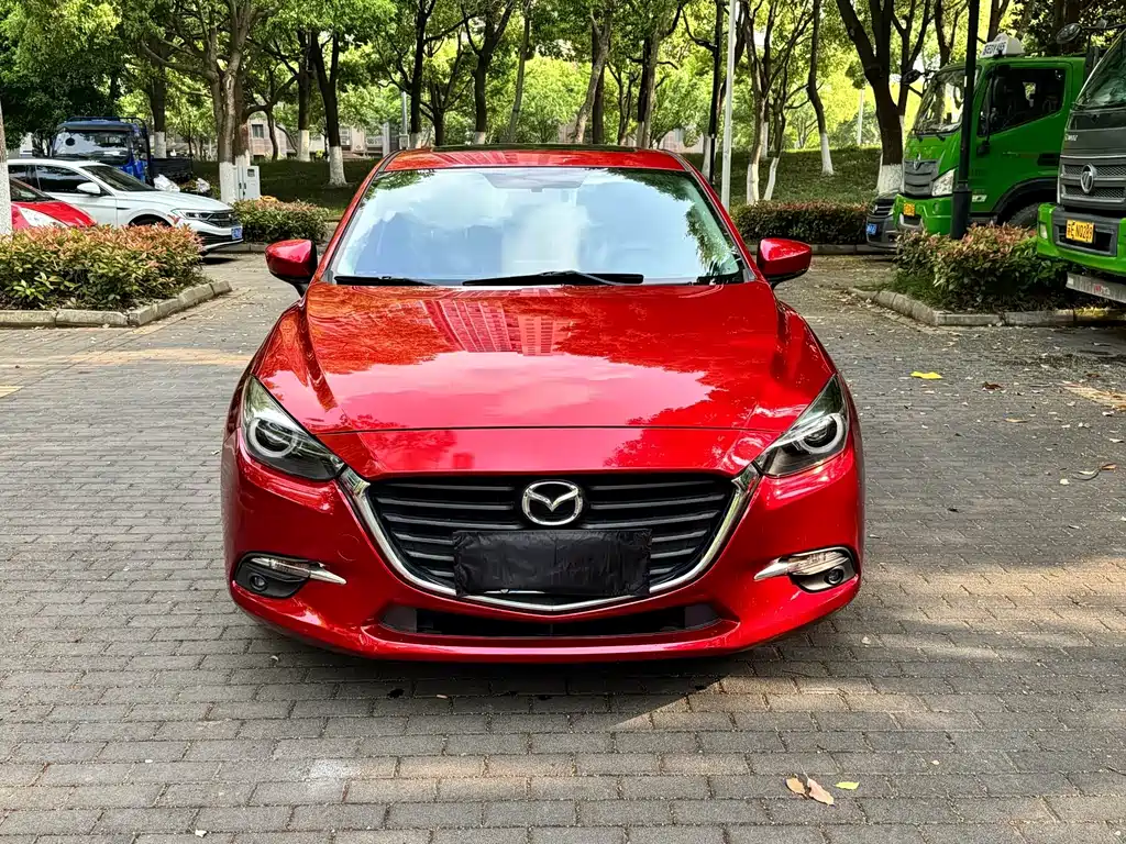 Mazda3 Angkesela 2016 sedan 1.5L automatic luxury model купить на сайте DeffCars