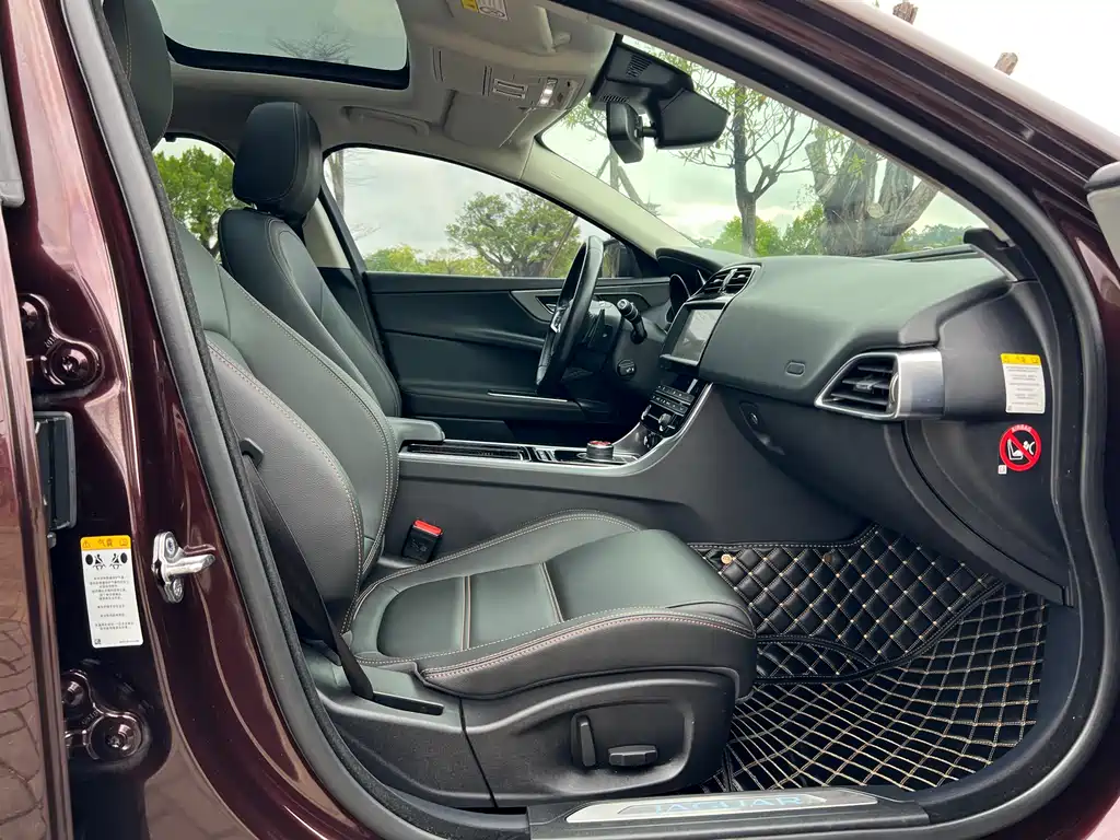 Jaguar XEL 2019 2.0T 200PS Luxury Edition купить на сайте DeffCars