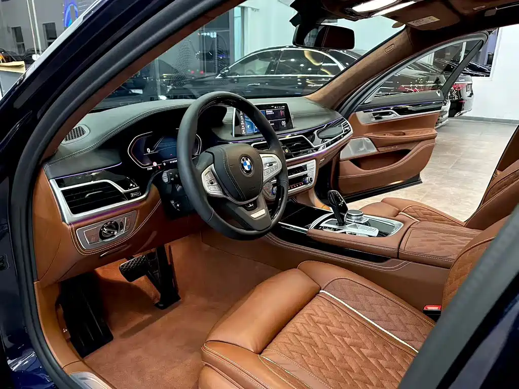 BMW 7 Series 2019 740Li xDrive Executive Luxury Package купить на сайте DeffCars