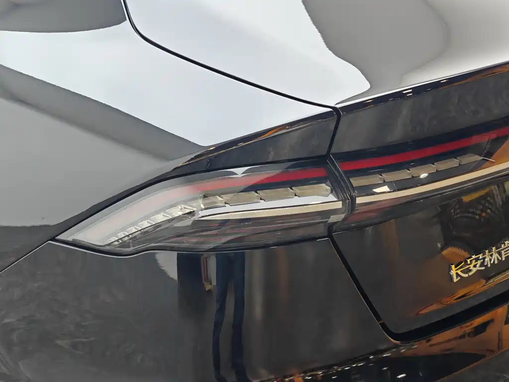 Lincoln Z 2022 iCool Exclusive Edition купить на сайте DeffCars