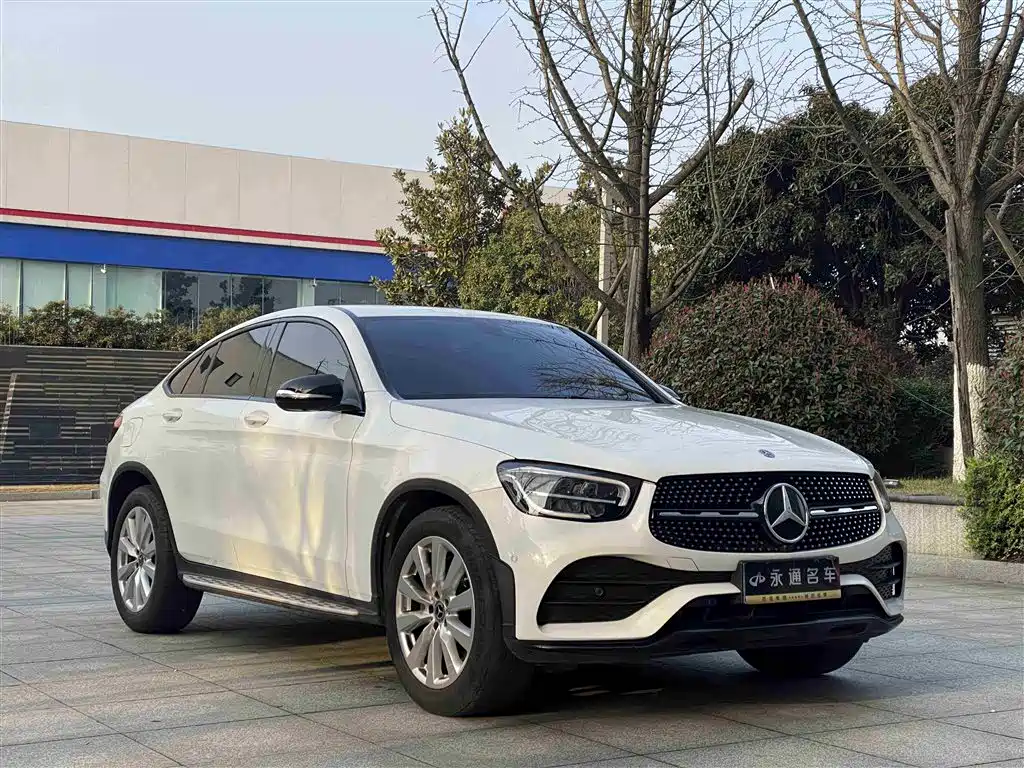 Mercedes-Benz GLC Coupe 2020 GLC 260 4MATIC Coupe SUV купить на сайте DeffCars