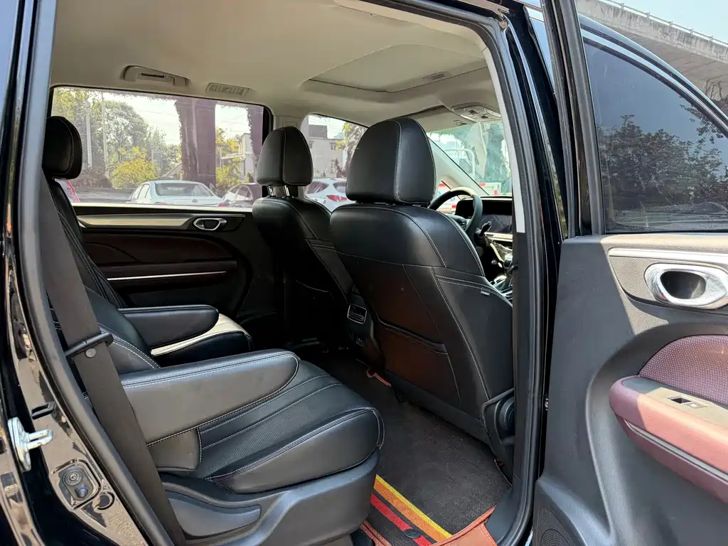 Trumpchi M6 2023 PRO 270T DCT Deluxe Edition купить на сайте DeffCars