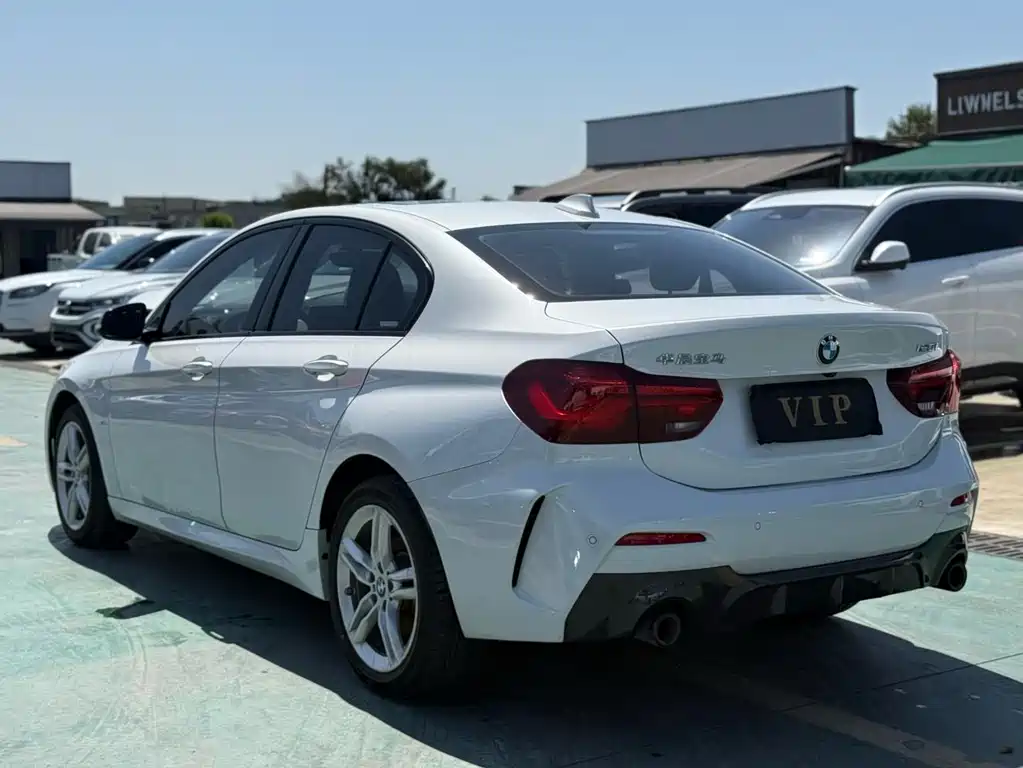 BMW 1 Series 2023 120i M Sports Light Edition купить на сайте DeffCars