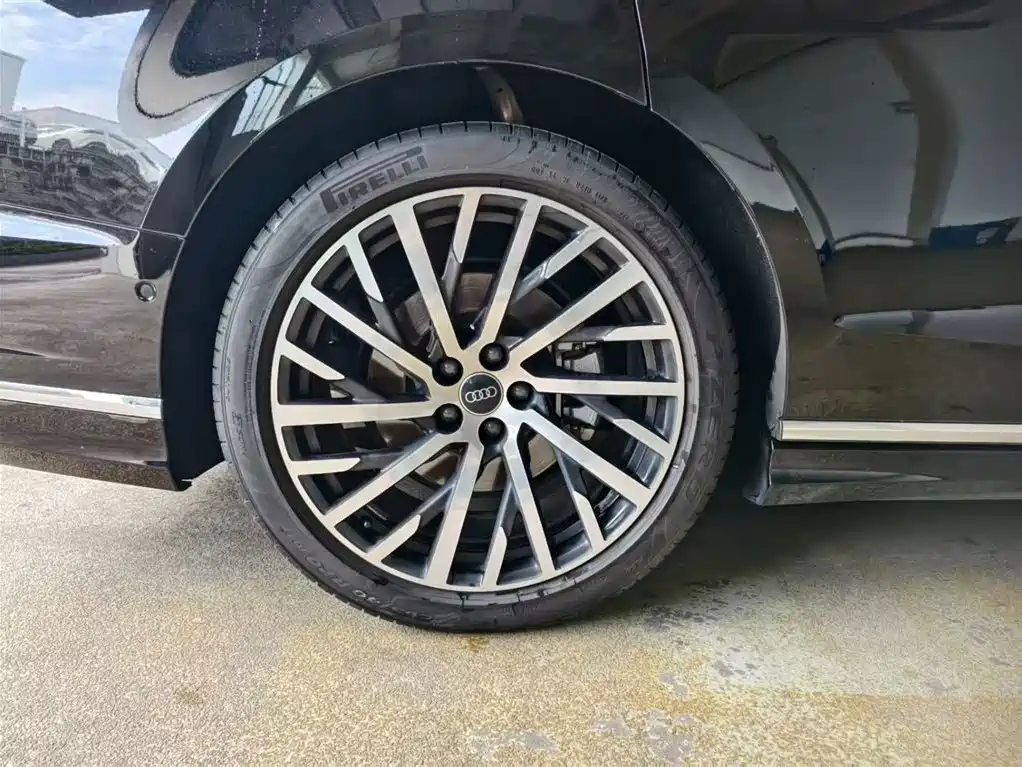 Audi A8 2023 A8L 50 TFSI quattro Premium Selection купить на сайте DeffCars