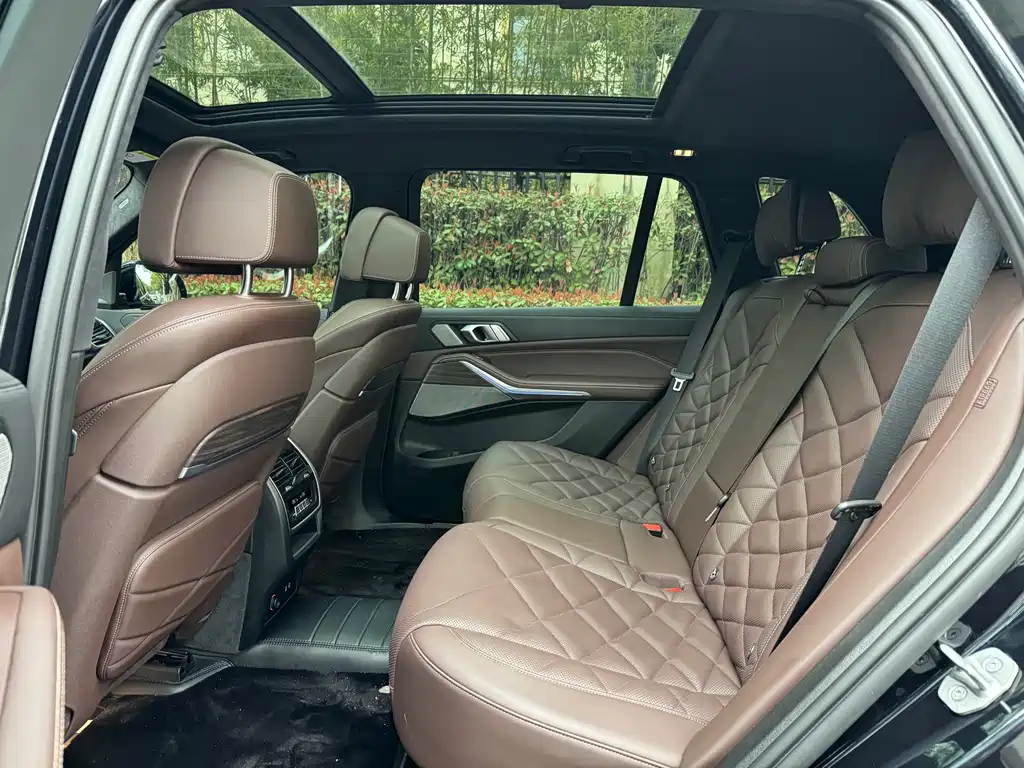 BMW X5 2022 facelift xDrive 40Li M sports package купить на сайте DeffCars