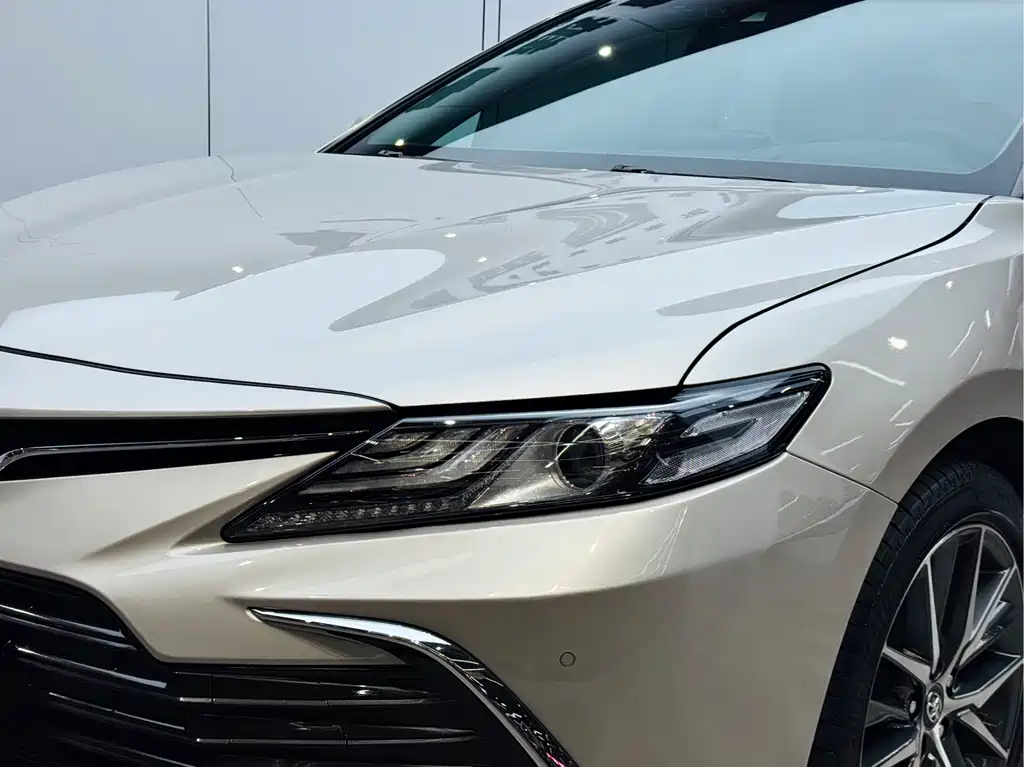 Camry 2021 2.5G Deluxe Edition купить на сайте DeffCars