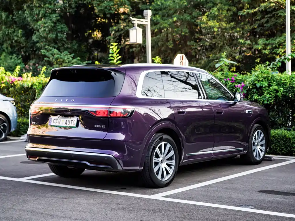 Wenjie M8 2025 pure electric Max+ six-seater long-range version 896-line lidar) купить на сайте DeffCars