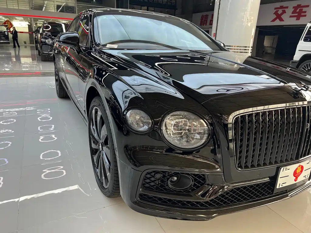 Flying Spur 2024 4.0T V8 S купить на сайте DeffCars