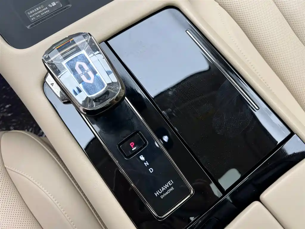 Wenjie M7 2024 1.5T Smart Driving Rear Drive Pro Version 5 Seats купить на сайте DeffCars