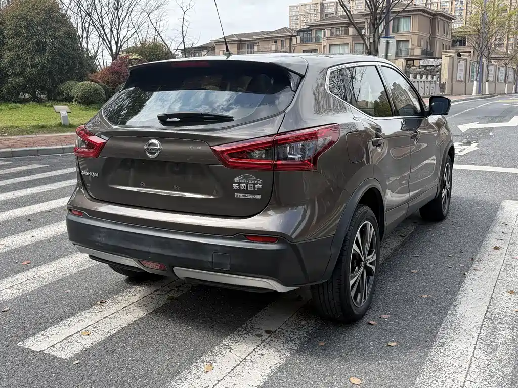 Qashqai 2019 2.0L CVT Deluxe Edition купить на сайте DeffCars