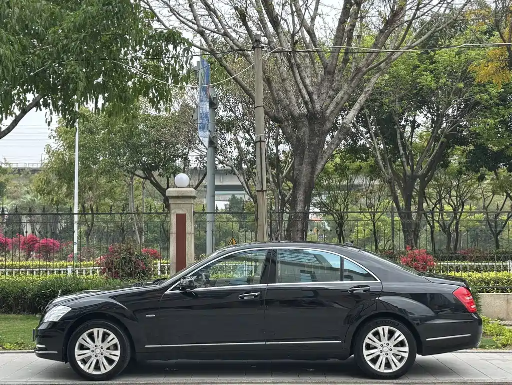 Mercedes-Benz S-Class 2011 S 500 L CGI 4MATIC купить на сайте DeffCars