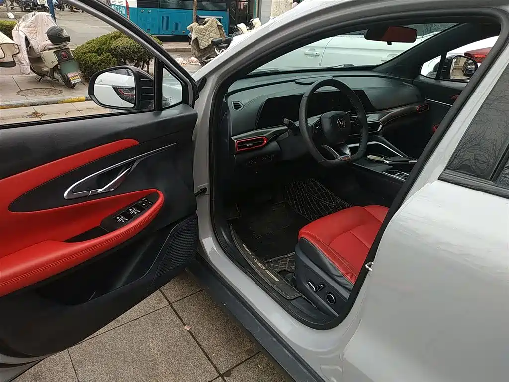 Changan UNI-T 2020 1.5T flagship model купить на сайте DeffCars