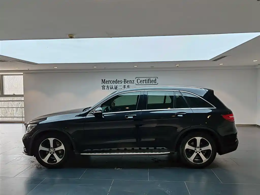 Mercedes-Benz GLC 2018 GLC 260 4MATIC luxury model купить на сайте DeffCars