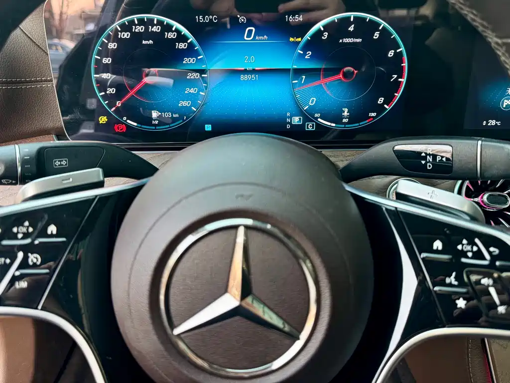 Mercedes-Benz E-Class 2023 E 260 L купить на сайте DeffCars