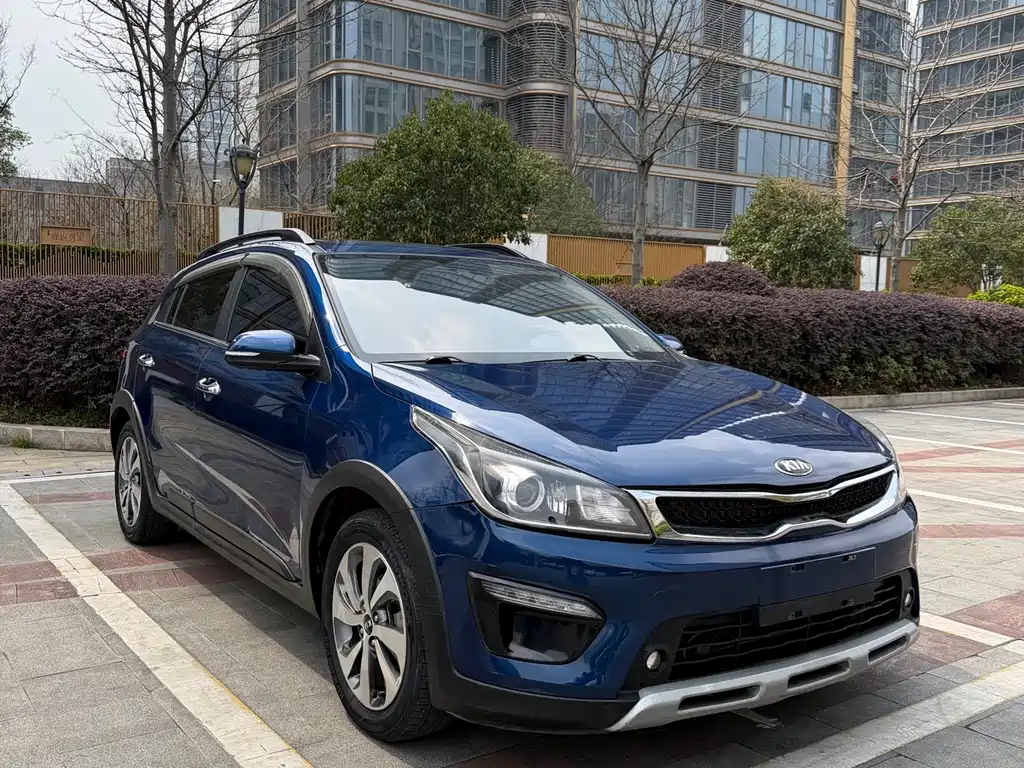 KX CROSS 2019 1.6L automatic smart sunroof version National VI купить на сайте DeffCars