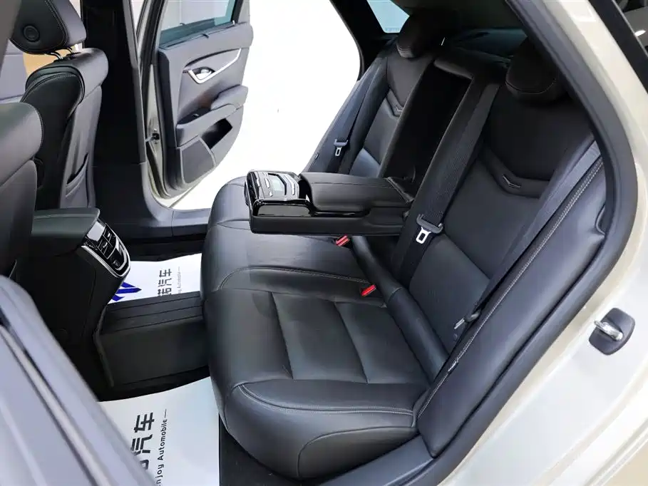 Cadillac XTS 2018 28T luxury model купить на сайте DeffCars