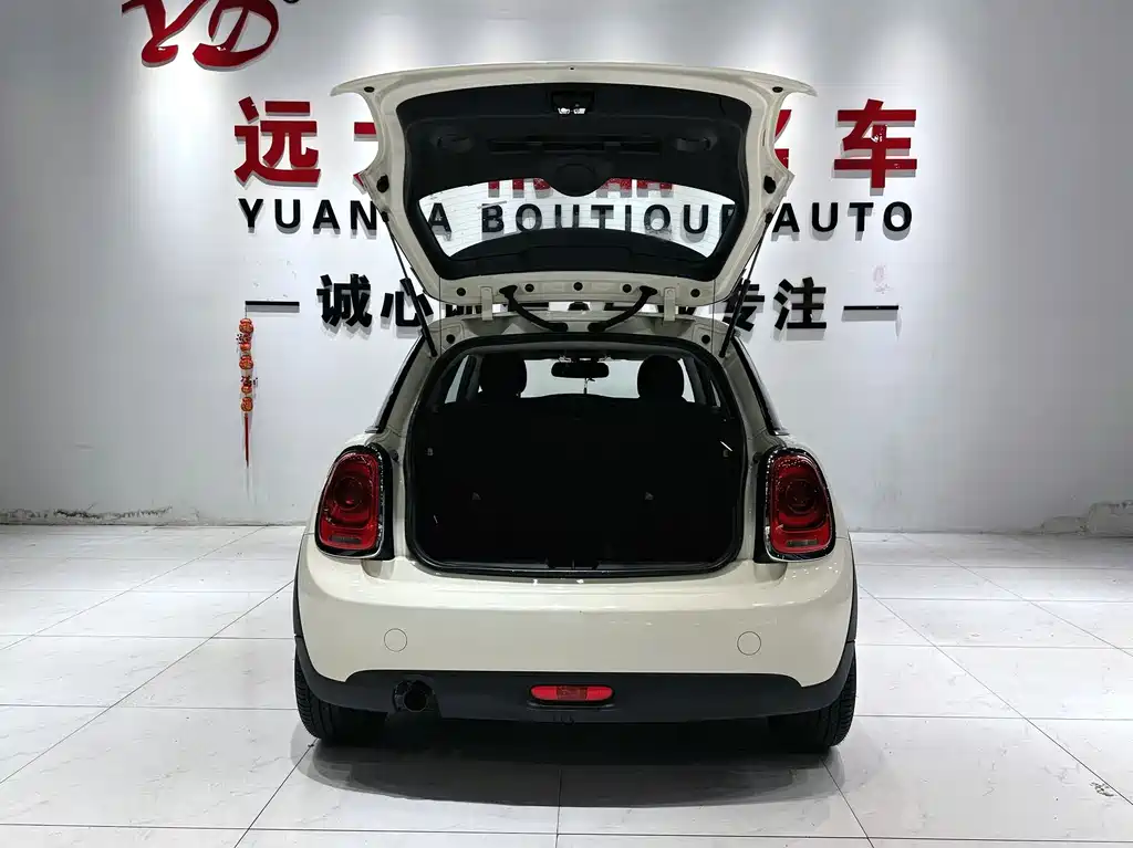 MINI 2018 1.5T ONE купить на сайте DeffCars