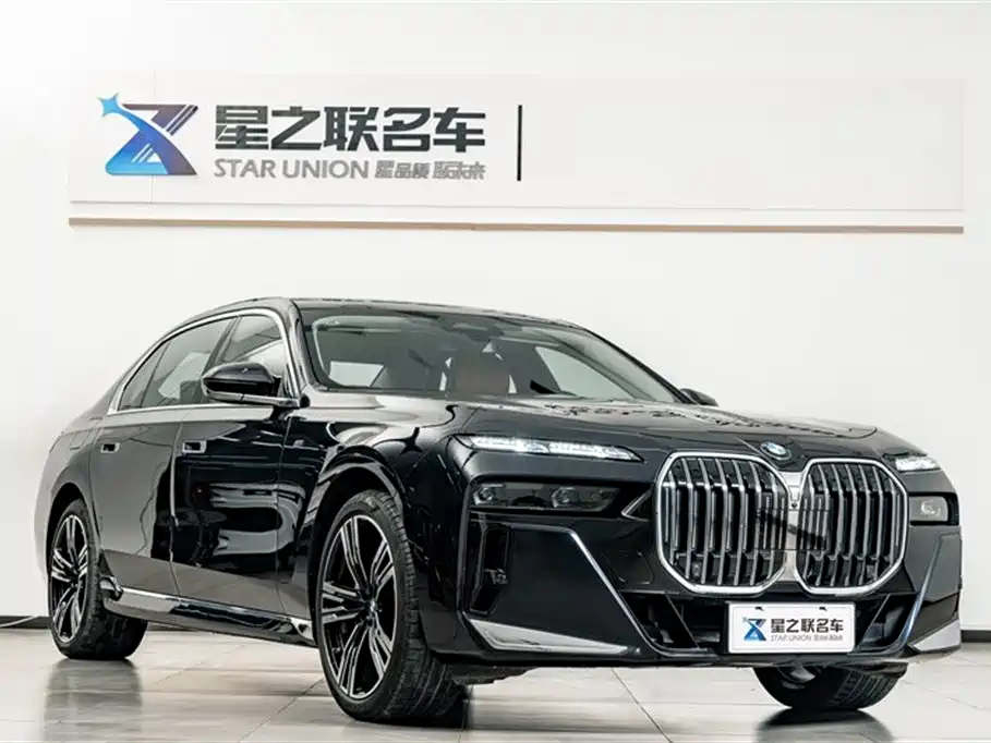BMW 7 Series 2023 740Li Leading M Sports Package купить на сайте DeffCars