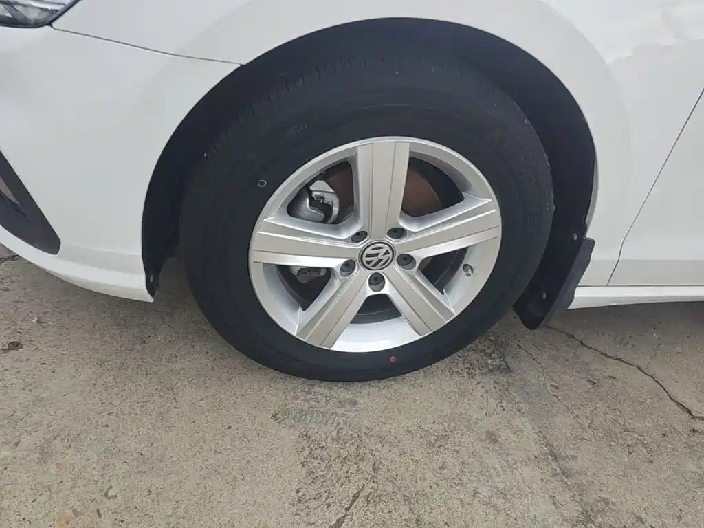 Lamando 2021 230TSI DSG Fashion Edition купить на сайте DeffCars