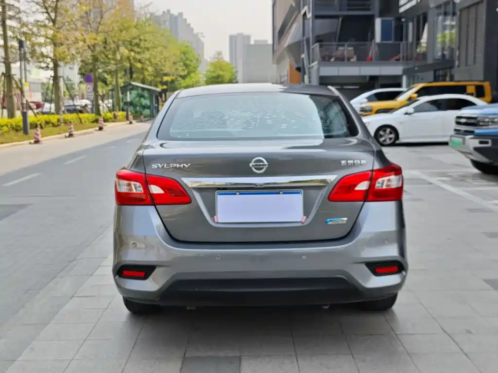 Sylphy 2018 1.6XV CVT Exclusive Edition купить на сайте DeffCars