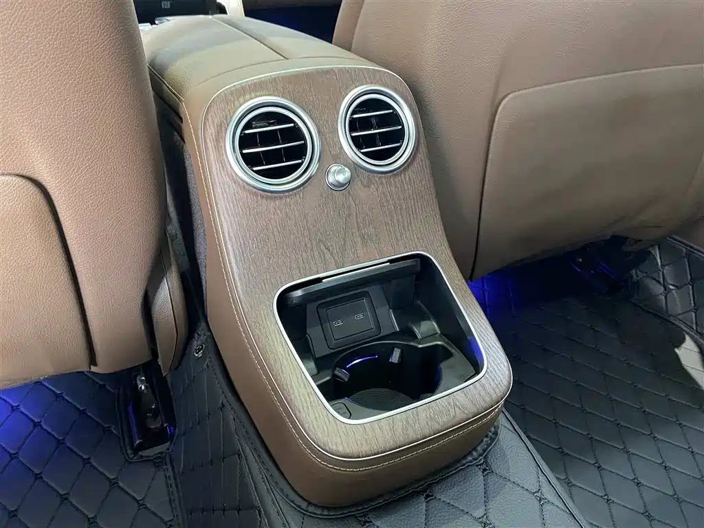 Mercedes-Benz E-Class 2022 E 300 L Luxury Model купить на сайте DeffCars