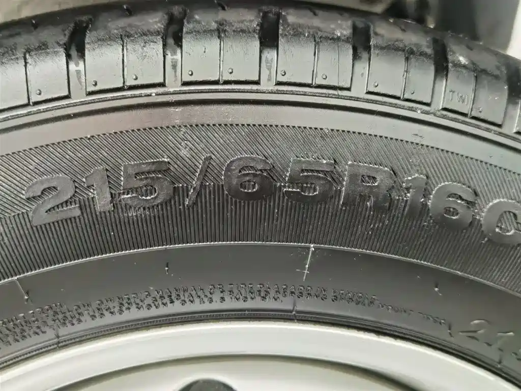 Teshun 2021 2.8T Space King Ordinary Model Short Axis Medium High Roof 6-Seater Diesel National VI JX493 купить на сайте DeffCars