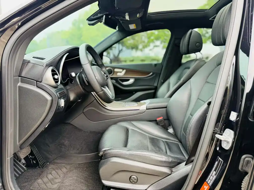 Mercedes-Benz GLC 2020 GLC 260 L 4MATIC luxury model купить на сайте DeffCars