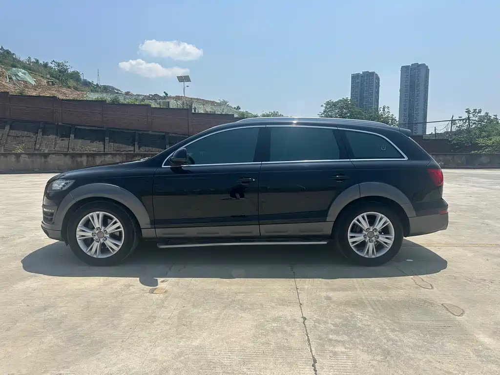 Audi Q7 2012 3.0 TFSI Comfort 200kW купить на сайте DeffCars