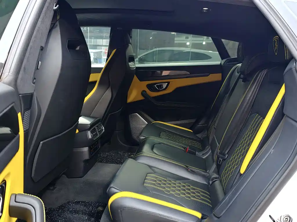 Urus 2021 4.0T V8 купить на сайте DeffCars