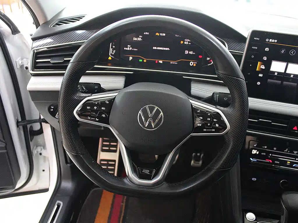 Tiguan L 2023 330TSI automatic two-wheel drive R-Line version купить на сайте DeffCars