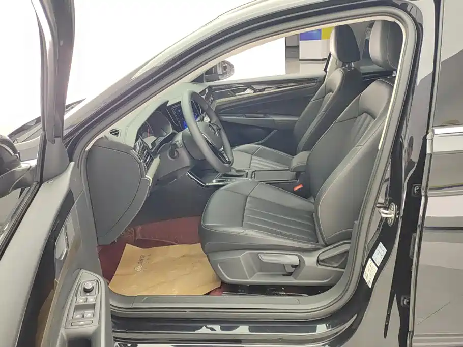 Passat 2020 facelift 280TSI Business Edition National VI купить на сайте DeffCars