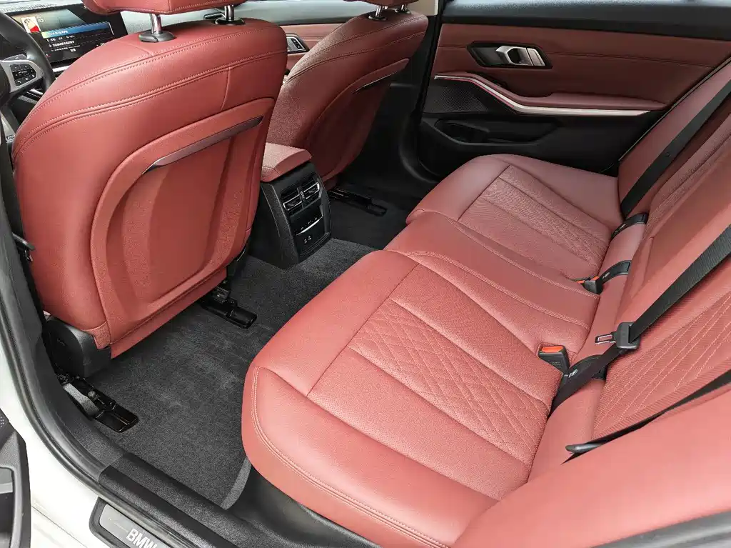 BMW i3 2022 eDrive 35 L купить на сайте DeffCars