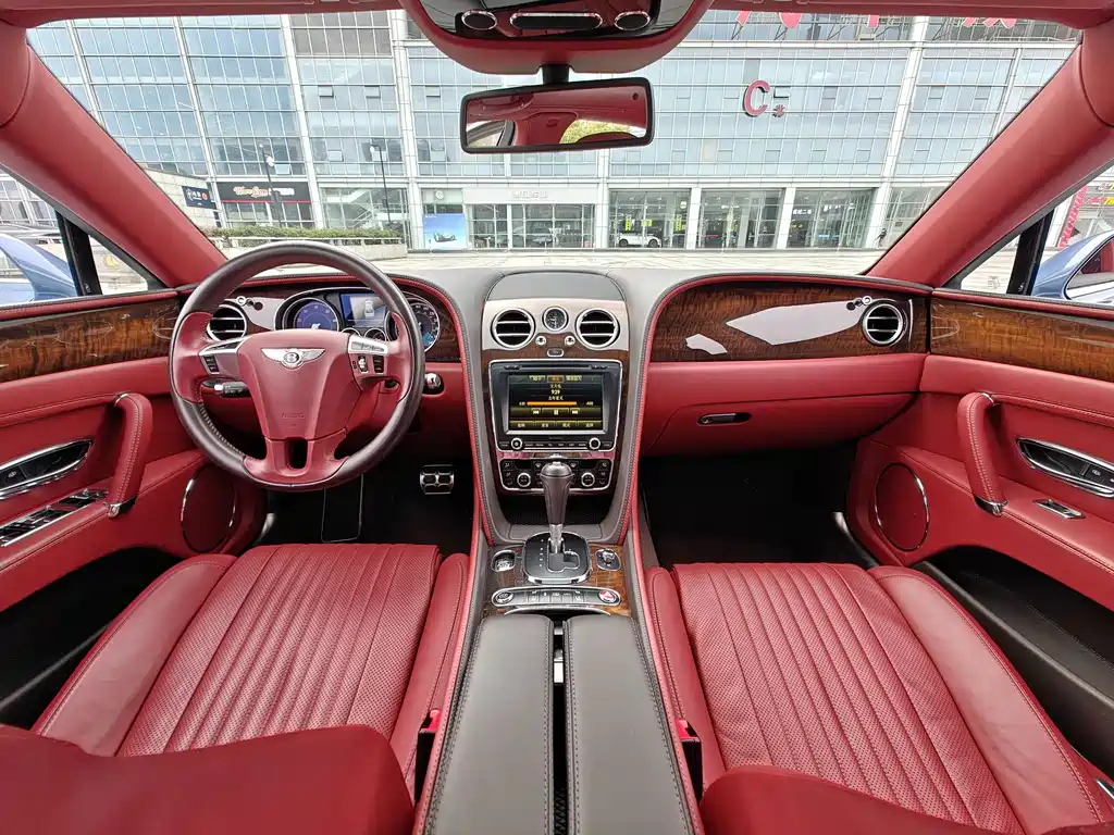 Flying Spur 2017 4.0T V8 Standard Edition купить на сайте DeffCars