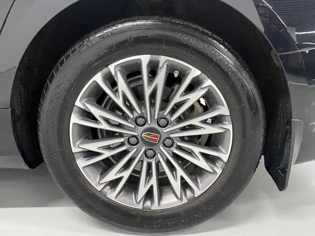 Hongqi H5 2024 1.5T DCT Zhilian Qiyun Edition купить на сайте DeffCars