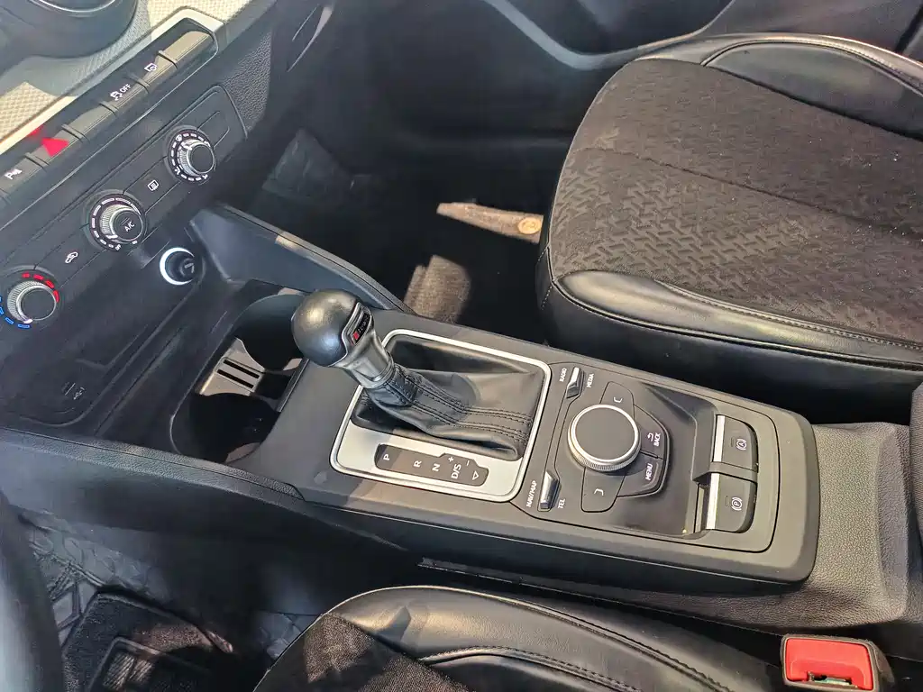 Audi Q2L 2021 35 TFSI aggressive and dynamic model купить на сайте DeffCars