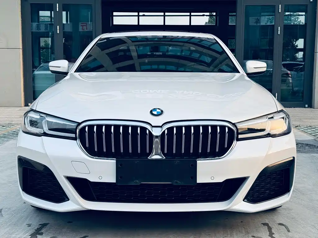 BMW 5 Series 2022 facelift 2 525Li M sports package купить на сайте DeffCars