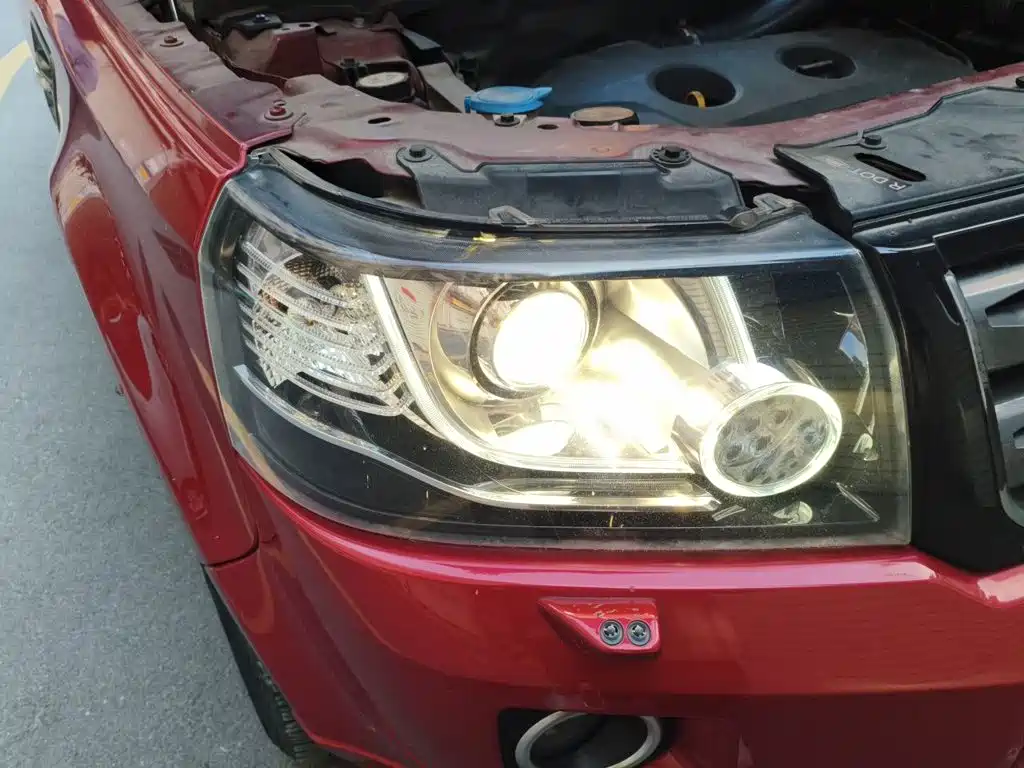 Freelander 2 2014 2.0T Si4 SE gasoline version купить на сайте DeffCars