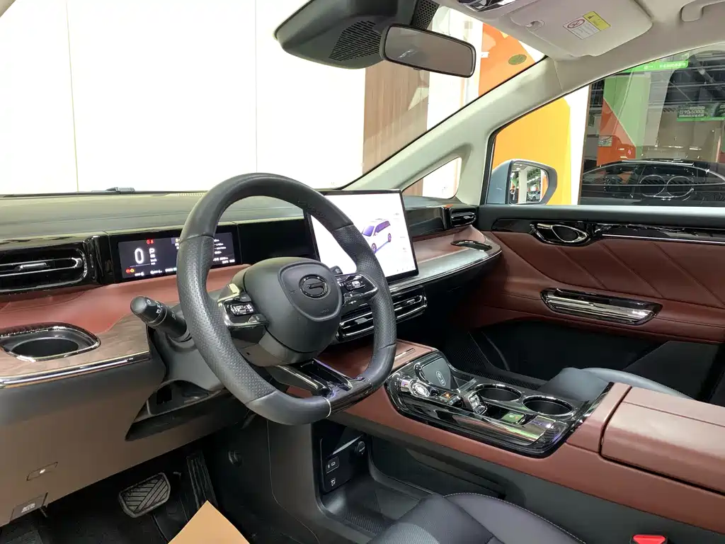 Trumpchi E8 PHEV 2024 model 150km MAX+ купить на сайте DeffCars