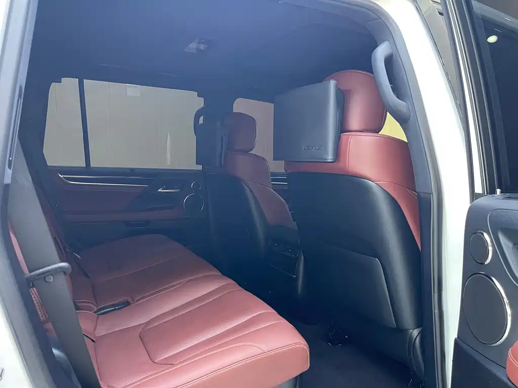 Lexus LX 2019 570 Premium Luxury Edition купить на сайте DeffCars