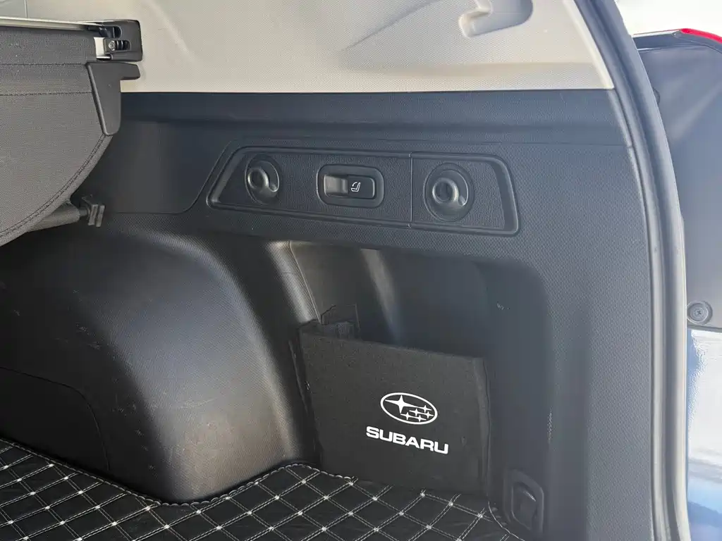 Forester 2022 2.0i AWD Deluxe Edition купить на сайте DeffCars