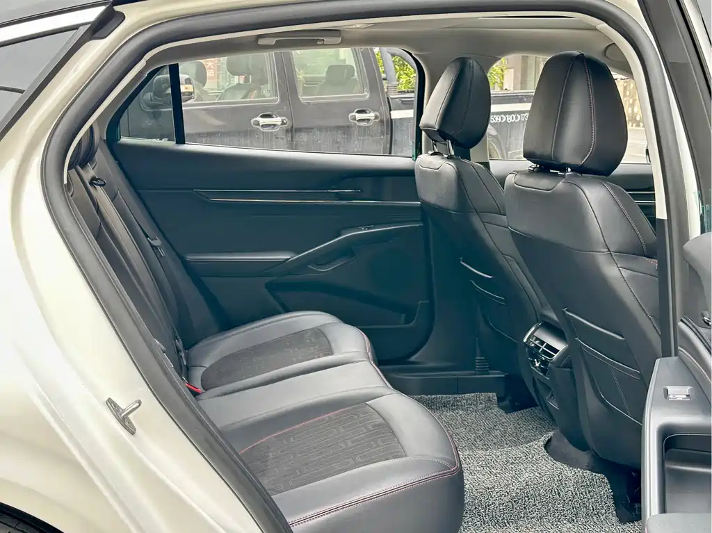 Mondeo 2023 EcoBoost 245 Luxury купить на сайте DeffCars