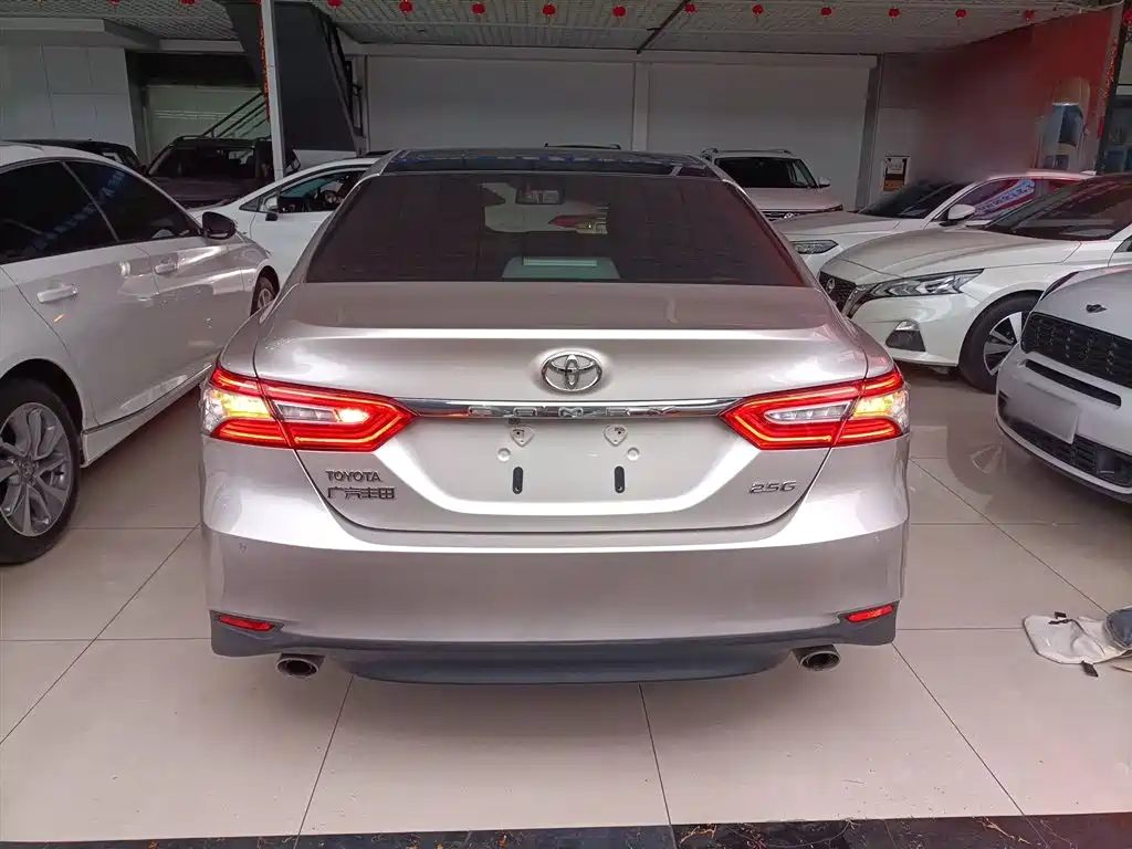 Camry 2018 2.5G Deluxe Edition купить на сайте DeffCars