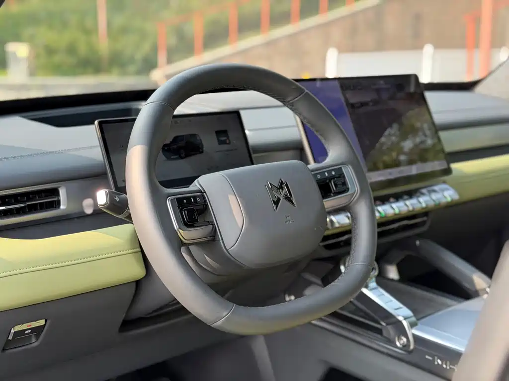 Warrior M817 2025 Pro купить на сайте DeffCars