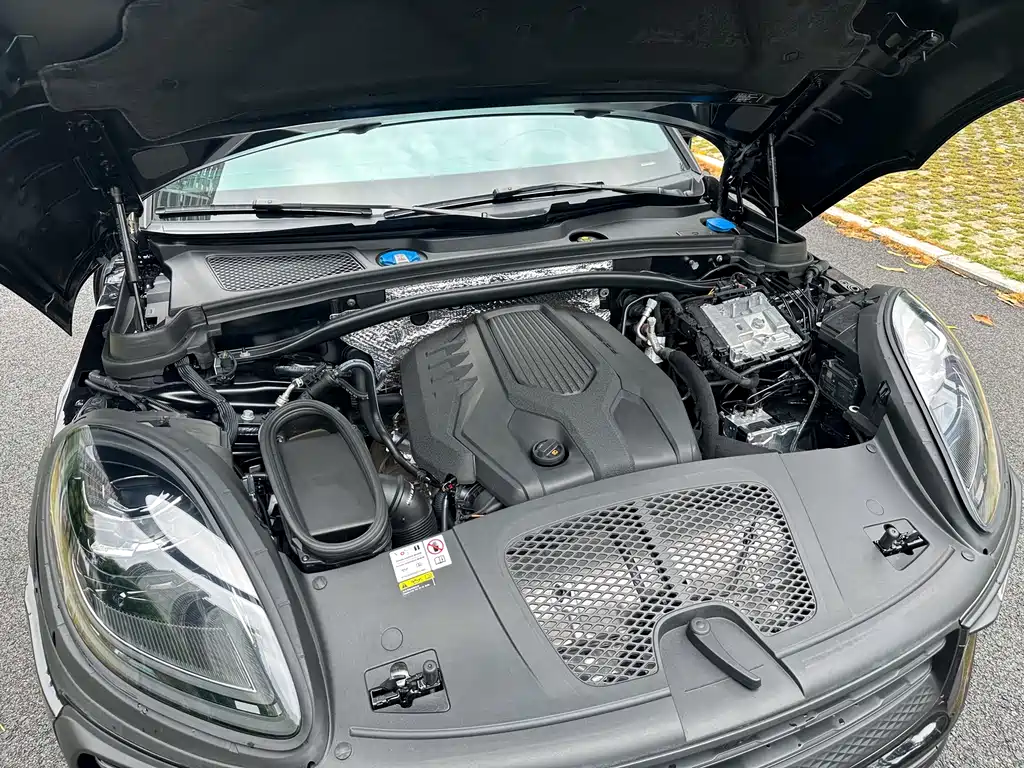 Macan 2023 Macan 2.0T купить на сайте DeffCars