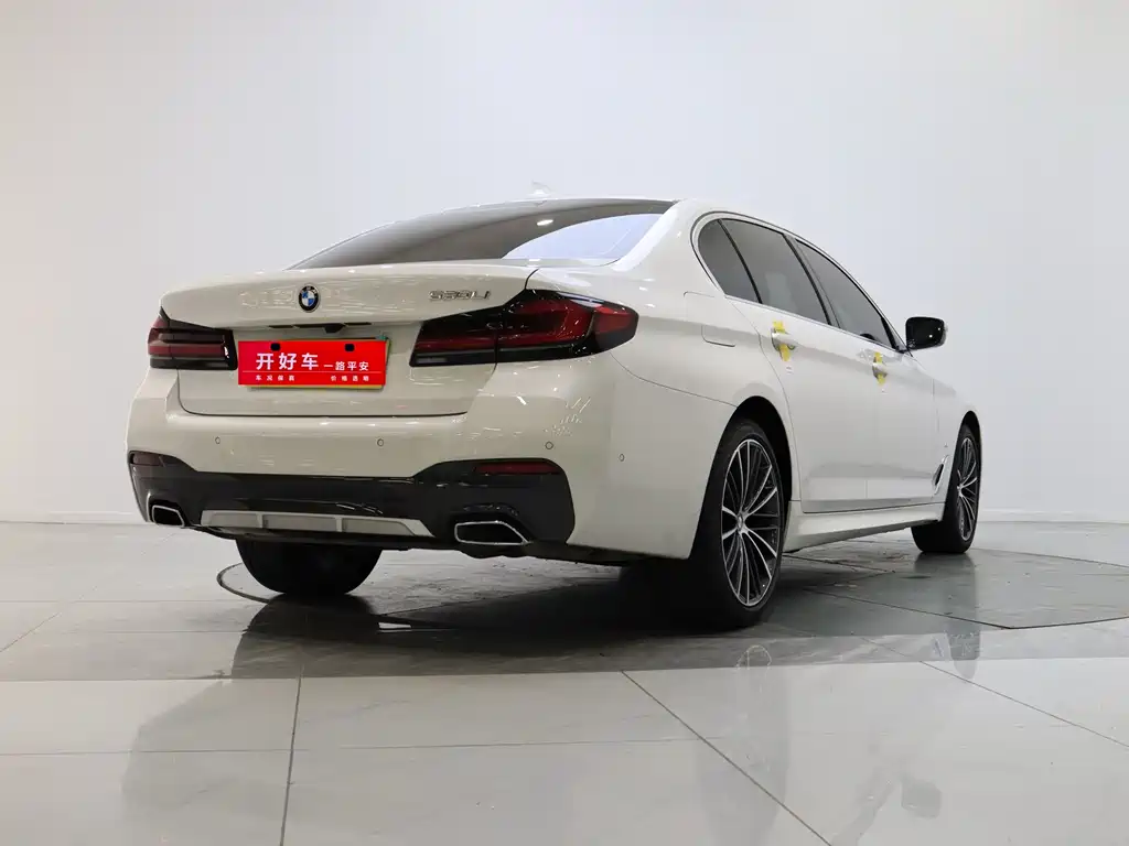 BMW 5 Series 2023 facelift 530Li leading M sports package купить на сайте DeffCars