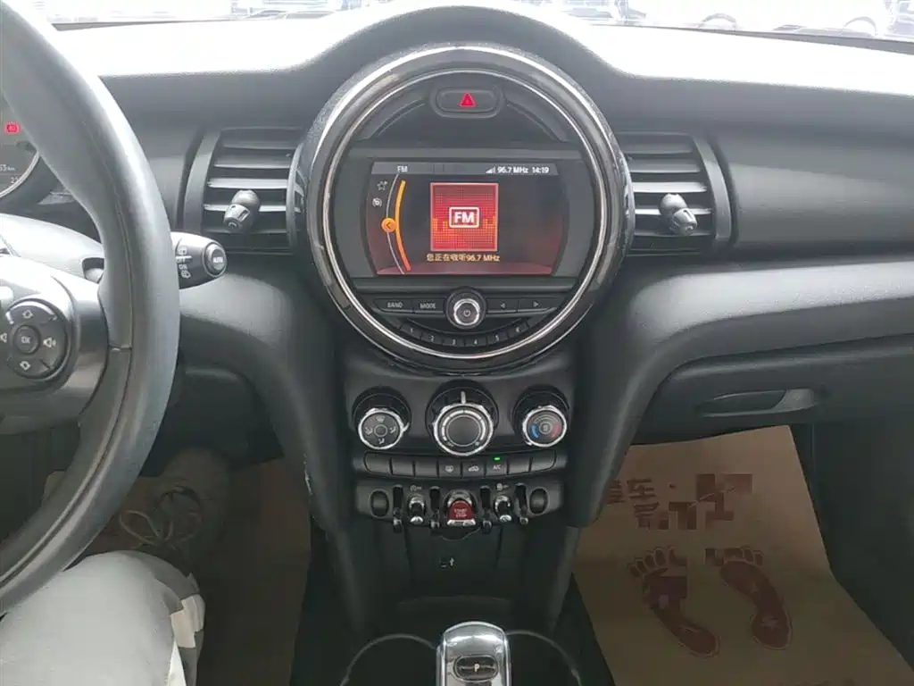 MINI 2021 1.5T ONE купить на сайте DeffCars