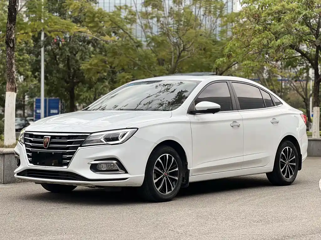 Roewe i5 2020 1.5L automatic 4G Internet leading flagship version купить на сайте DeffCars