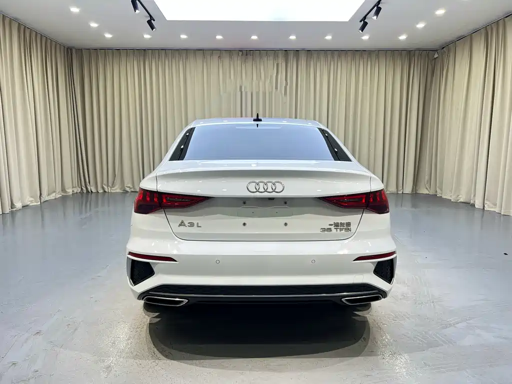 Audi A3 2023 A3L Limousine 35 TFSI Fashionable and Sporty купить на сайте DeffCars