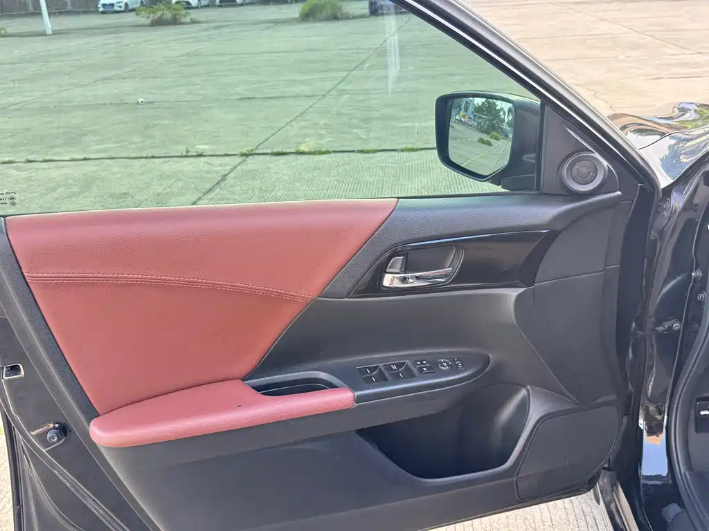 Accord 2016 2.0L Comfort Edition купить на сайте DeffCars