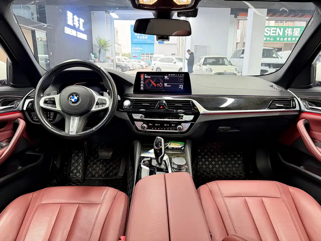 BMW 5 Series 2020 530Li Leading M Sports Package купить на сайте DeffCars